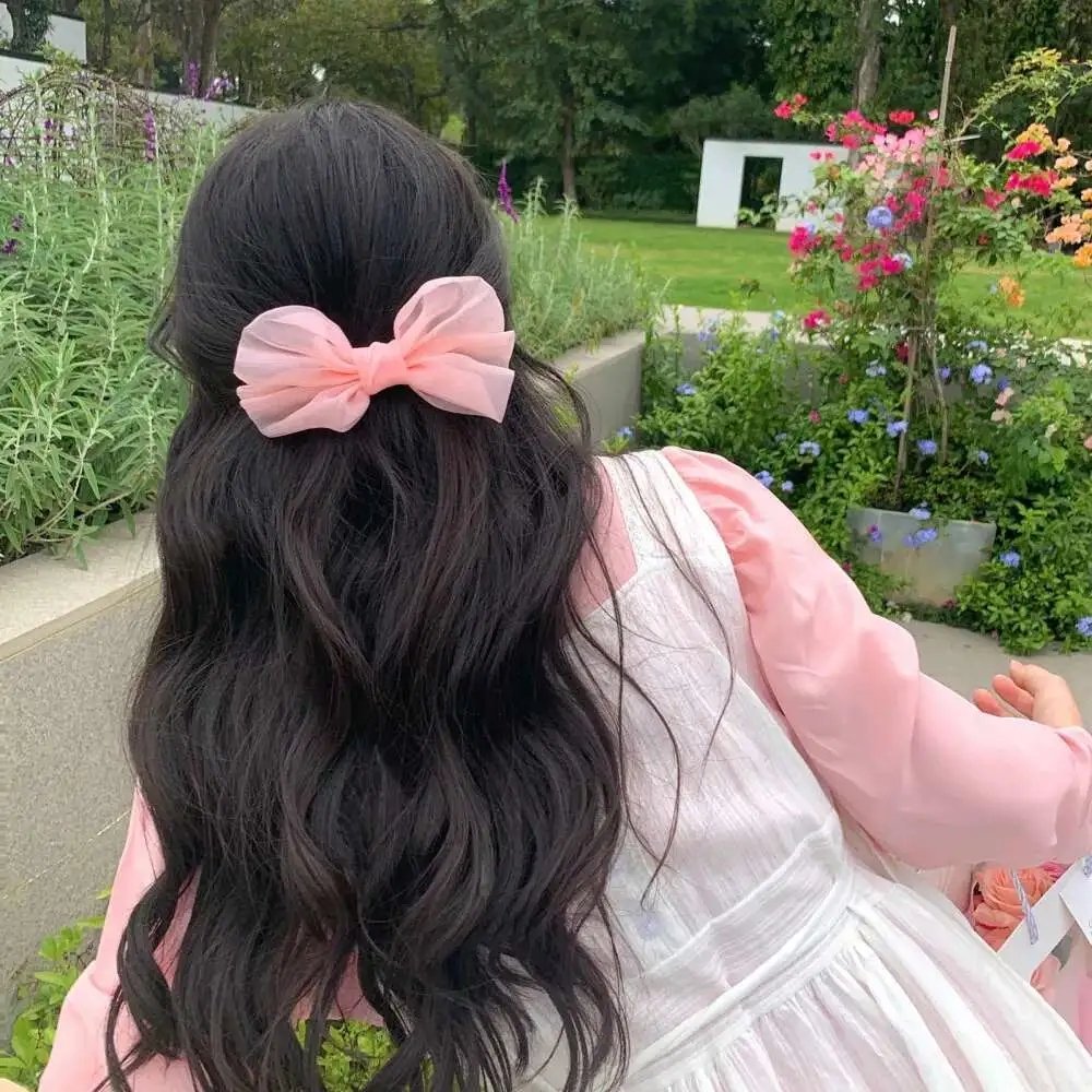 大约三十个谎言